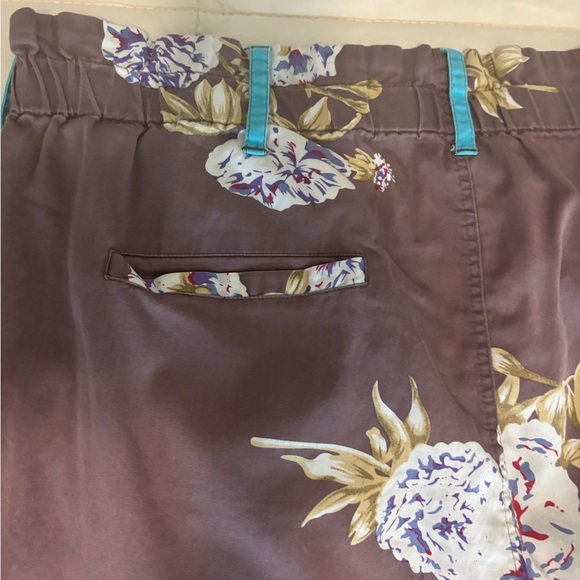 Johnny Was Printed Trousers with a Paperbag Waist - Picture 7 of 11